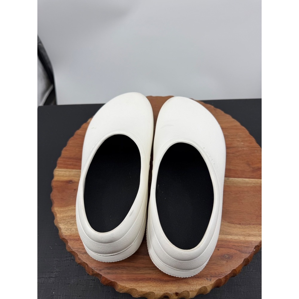 Crocs On-The-clock Clogs Women Size 9 White Slip Resistant Work Shoes 205073 - Picture 7 of 8